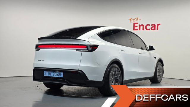 Tesla MODEL Y L Long Range AWD купить на сайте DeffCars