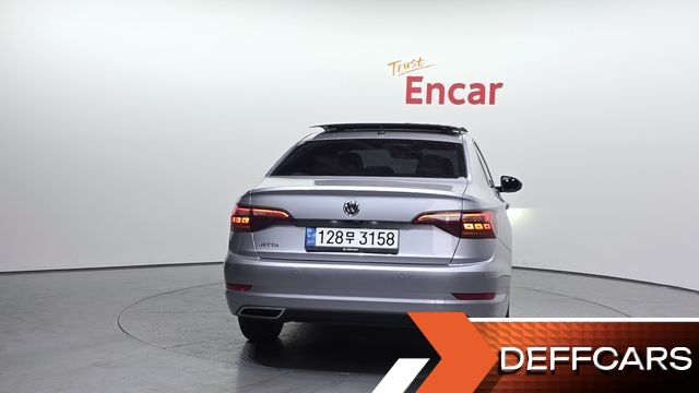 Volkswagen JETTA 1.4 TSI Prestige купить на сайте DeffCars