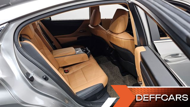 Lexus ES Luxury Plus купить на сайте DeffCars
