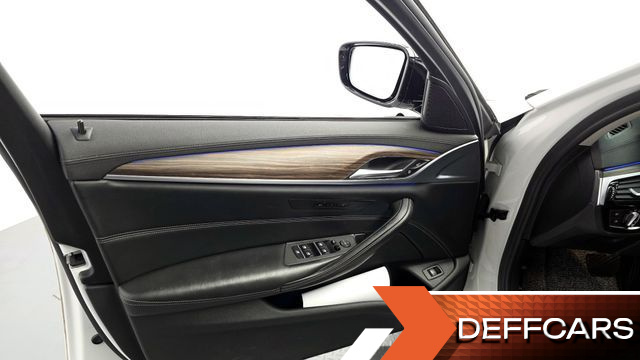 BMW 5-SERIES 530i Luxury Plus купить на сайте DeffCars