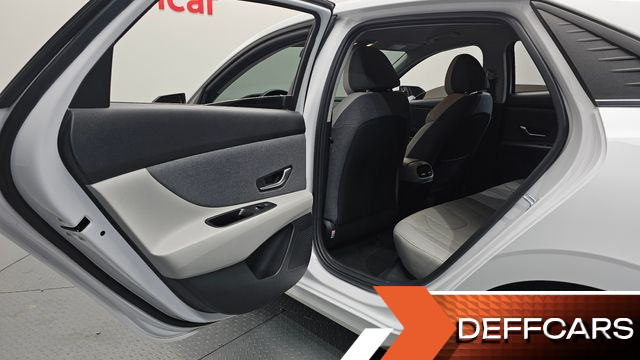 Hyundai AVANTE 1.6 Inspiration купить на сайте DeffCars