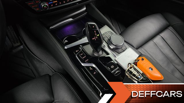 BMW 5-SERIES 520i M Sport купить на сайте DeffCars