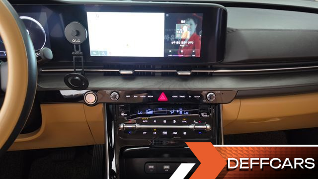 Kia CARNIVAL Gasoline 9-Seater Signature купить на сайте DeffCars