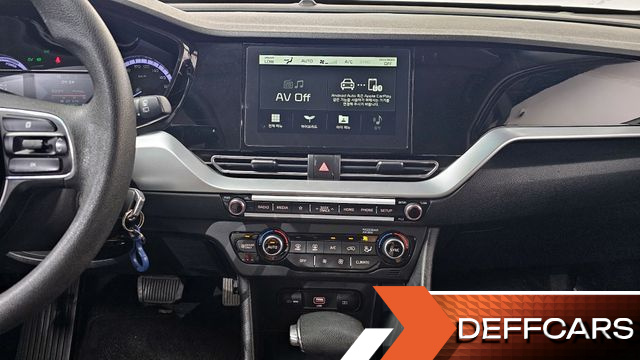 Kia NIRO 1.6 HEV Luxury купить на сайте DeffCars