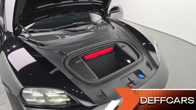 Porsche TAYCAN Base купить на сайте DeffCars