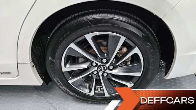 Lexus CT200H 1.8 Supreme ZWA10 купить на сайте DeffCars