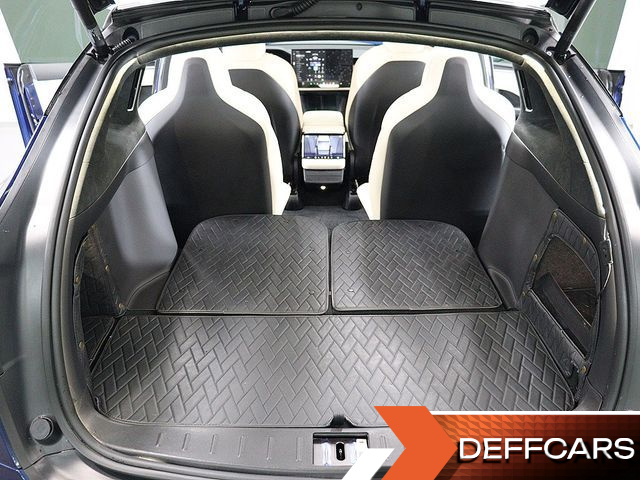 Tesla MODEL X Plaid купить на сайте DeffCars