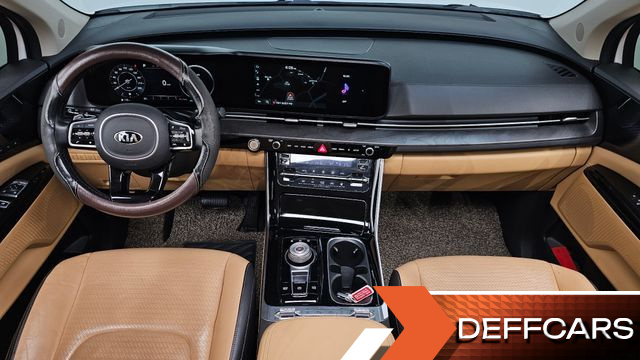 Kia CARNIVAL 9-Seater Signature купить на сайте DeffCars