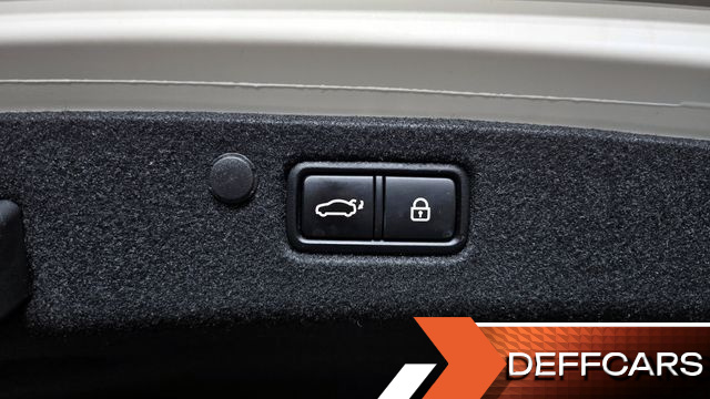 Hyundai GRANDEUR 2.5 Premium Choice купить на сайте DeffCars