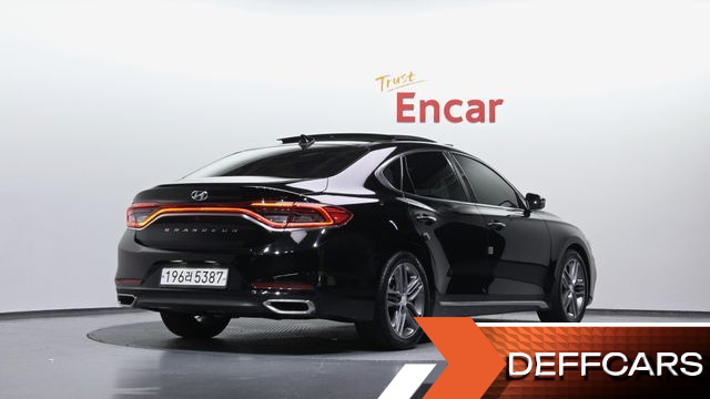Hyundai GRANDEUR 2.4 Exclusive Special купить на сайте DeffCars