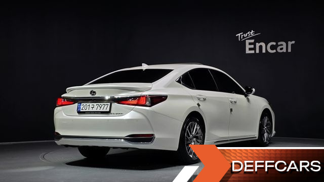 Lexus ES Executive купить на сайте DeffCars