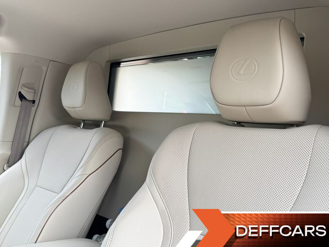 Lexus LM 500h Royal купить на сайте DeffCars