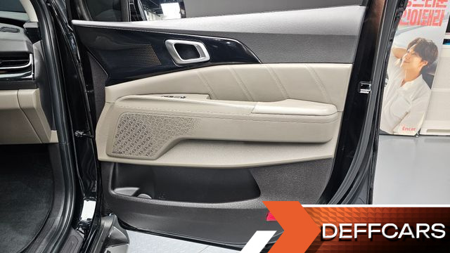 Kia CARNIVAL 9-Seater Gravity купить на сайте DeffCars