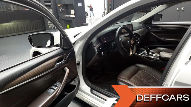 BMW 5-SERIES 520d Luxury Plus купить на сайте DeffCars