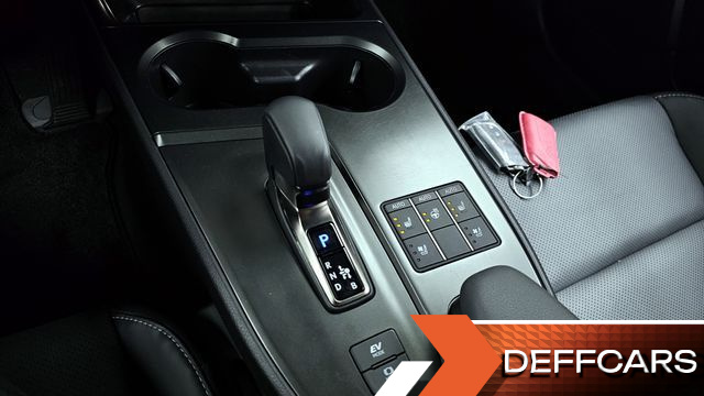 Lexus UX 2.0 2WD купить на сайте DeffCars