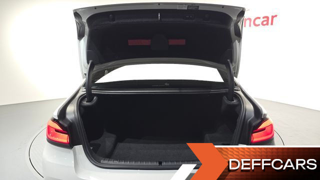 BMW 5-SERIES 530i Luxury купить на сайте DeffCars