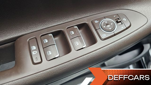 Hyundai GRANDEUR 2.5 Premium Choice купить на сайте DeffCars