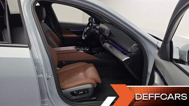 BMW 5-SERIES 530i xDrive M Sport купить на сайте DeffCars