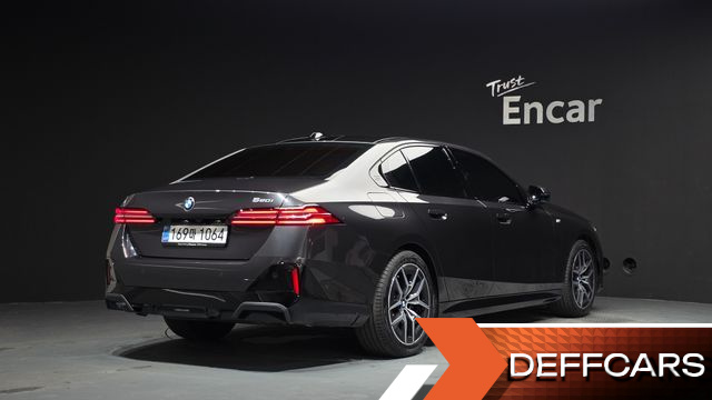 BMW 5-SERIES 520i M Sport купить на сайте DeffCars