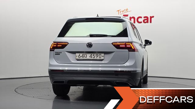 Volkswagen TIGUAN 2.0 TDI Prestige купить на сайте DeffCars