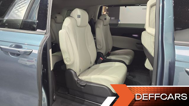 Kia CARNIVAL 9-Seater Signature купить на сайте DeffCars