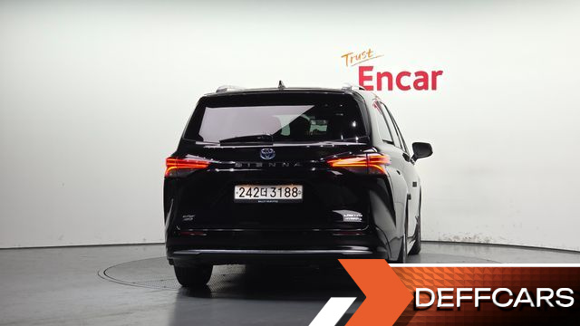 Toyota SIENNA 2.5 Hybrid AWD купить на сайте DeffCars