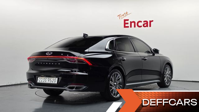 Hyundai GRANDEUR 3.3 Calligraphy купить на сайте DeffCars