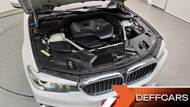 BMW 5-SERIES 520i Luxury купить на сайте DeffCars