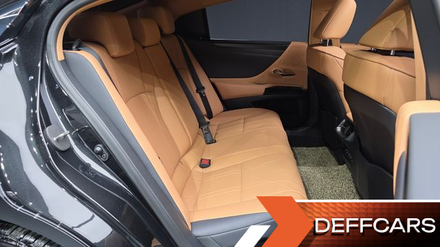 Lexus ES Luxury Plus купить на сайте DeffCars