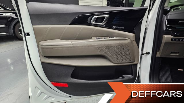 Kia CARNIVAL HEV 9seater Signature купить на сайте DeffCars