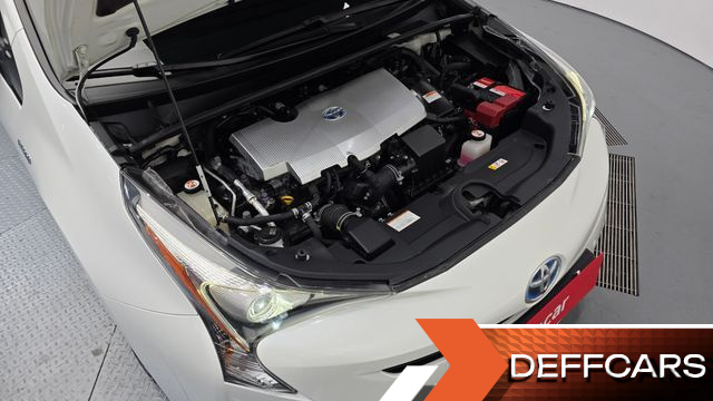 Toyota PRIUS 1.8 E купить на сайте DeffCars