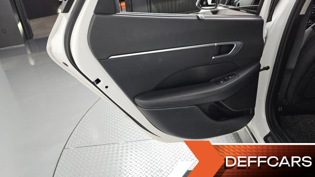 Hyundai SONATA 2.0 Premium Family купить на сайте DeffCars
