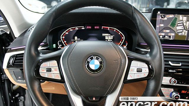 BMW 5-SERIES 520i Luxury купить на сайте DeffCars