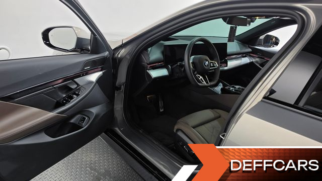 BMW 5-SERIES 520i M Sport купить на сайте DeffCars