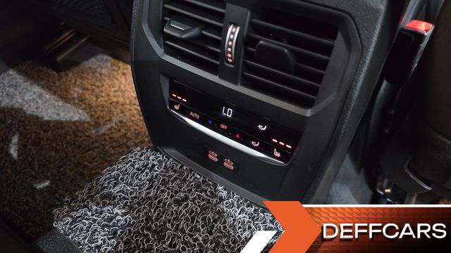 BMW 3-SERIES 320i Luxury купить на сайте DeffCars