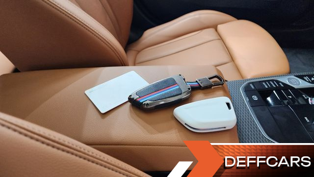BMW 3-SERIES 320i M Sport купить на сайте DeffCars