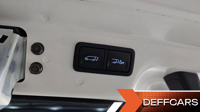 Hyundai STARIA L3.5 Cargo 3-Seater Modern купить на сайте DeffCars