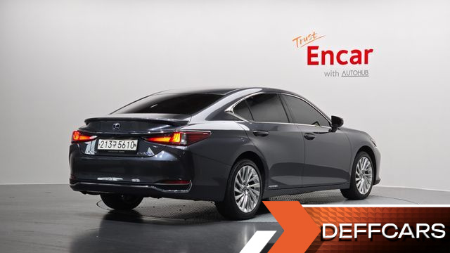 Lexus ES Luxury Plus купить на сайте DeffCars