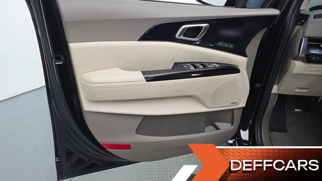 Kia CARNIVAL Gasoline 7-Seater Hi-Limousine Signature купить на сайте DeffCars