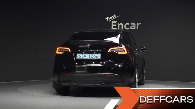 Tesla MODEL Y Long Range AWD купить на сайте DeffCars