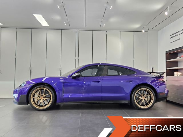 Porsche TAYCAN Turbo GT Weissach pack купить на сайте DeffCars