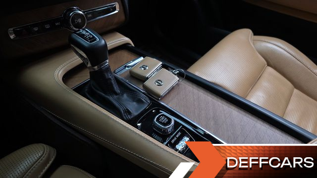 Volvo XC90 T6 Inscription купить на сайте DeffCars