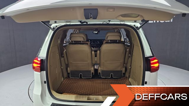 Kia CARNIVAL Gasoline 7-Seater Limousine President купить на сайте DeffCars