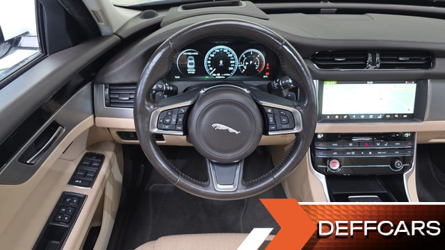 Jaguar XF 20d Prestige AWD купить на сайте DeffCars