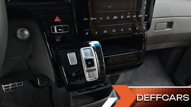 Hyundai STARIA 2WD Camping Car Prestige Camper 4Seater купить на сайте DeffCars