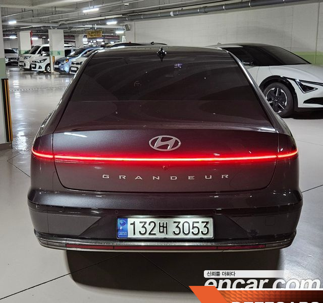 Hyundai GRANDEUR 2,5 Gasoline 2WD Calligraphy купить на сайте DeffCars