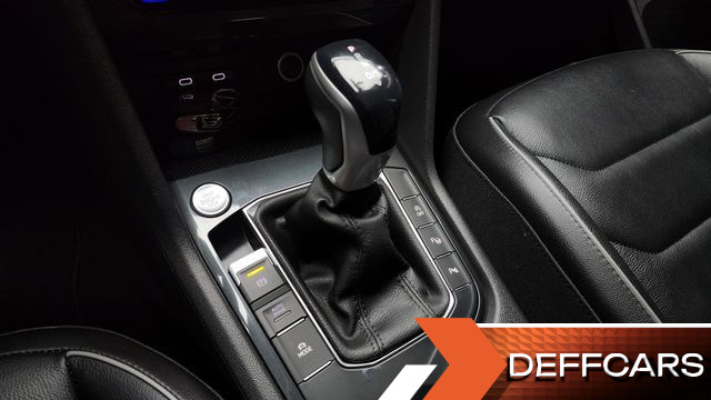 Volkswagen TIGUAN 2.0 TDI Premium купить на сайте DeffCars