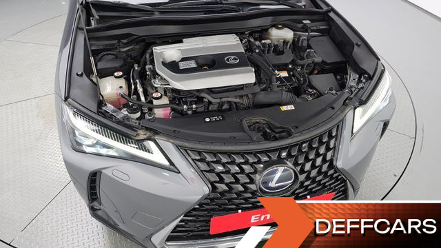 Lexus UX 2.0 AWD купить на сайте DeffCars