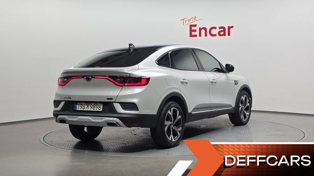 Renault-KoreaSamsung XM3 1.6 E-TECH Inspire e-shifter купить на сайте DeffCars