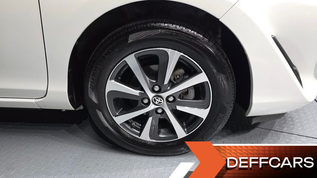 Toyota PRIUS 1.5 купить на сайте DeffCars